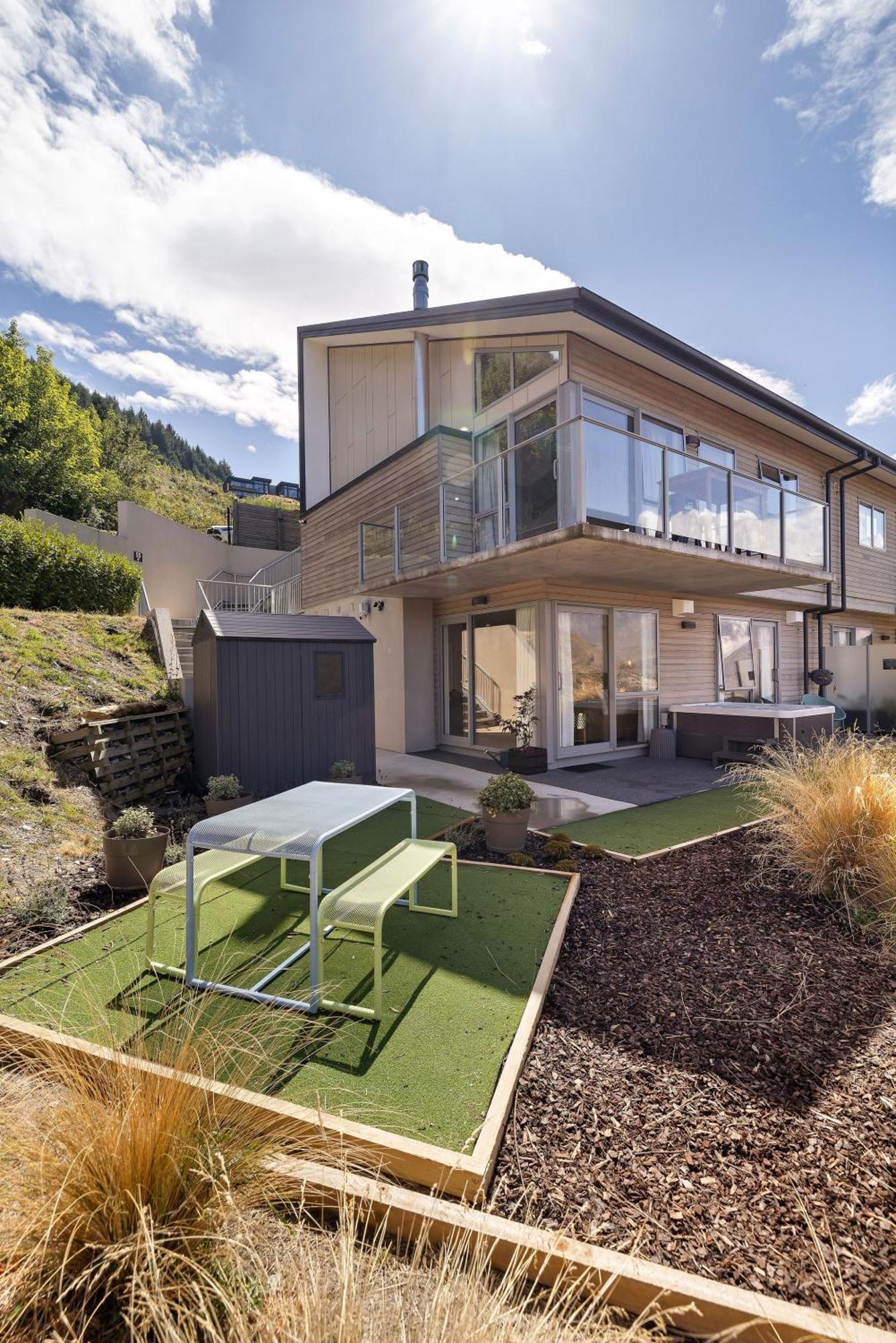 Lakeside Mountain Haven Квинстаун Экстерьер фото