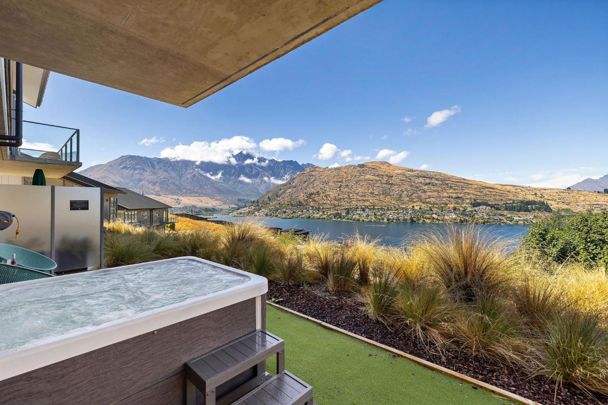 Lakeside Mountain Haven Квинстаун Экстерьер фото